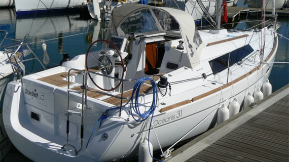 Alquiler velero Ibiza Beneteau Oceanis 31