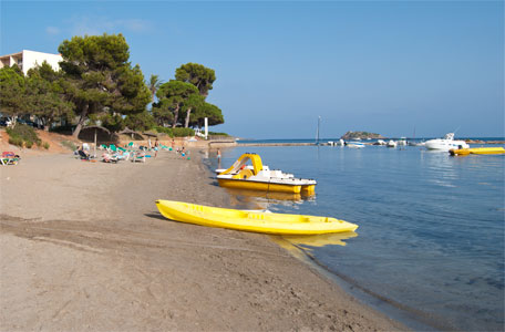 Calas de Ibiza. Playa de S´Argamassa