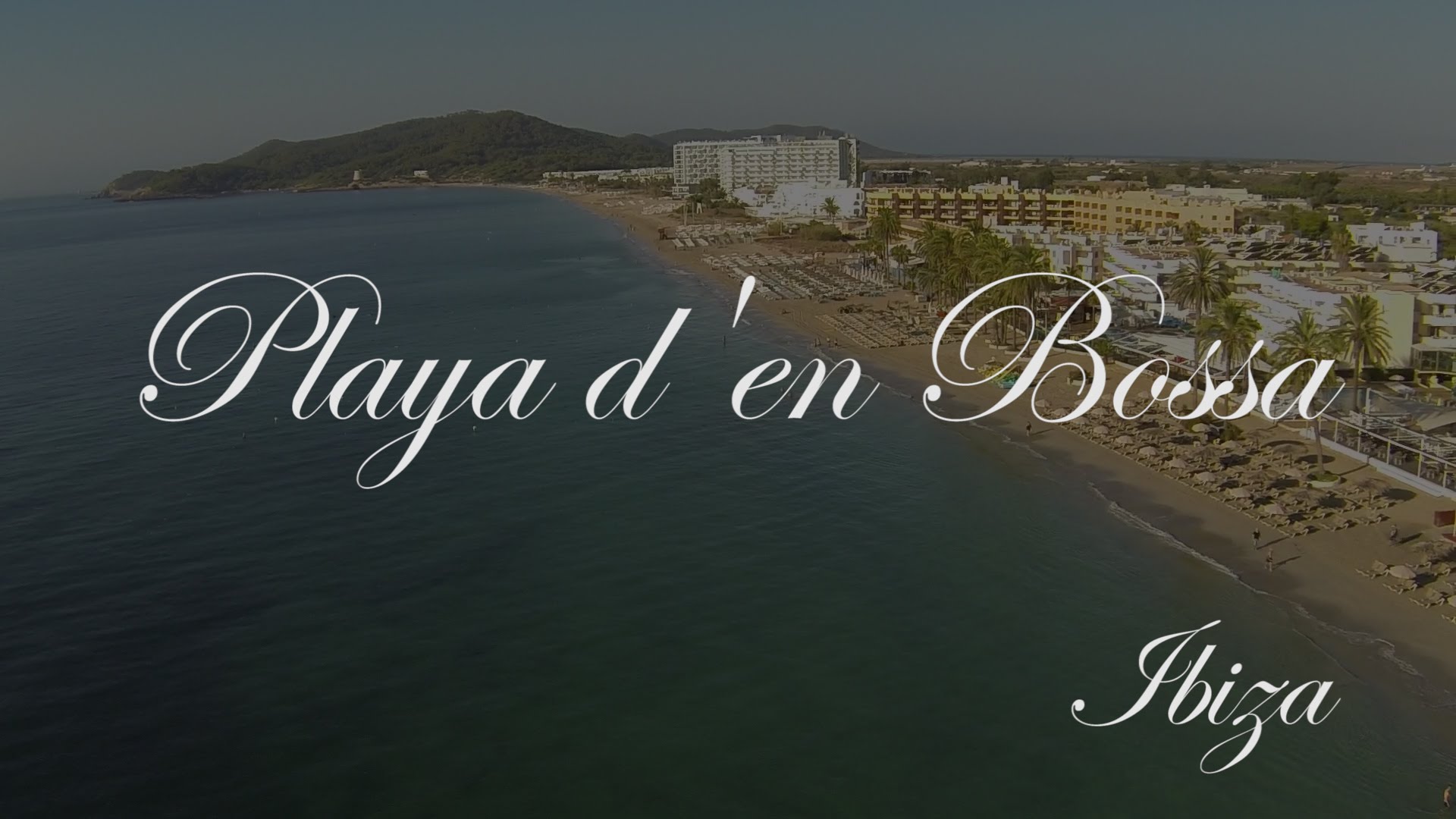 La Playa d’en Bossa vista desde el aire